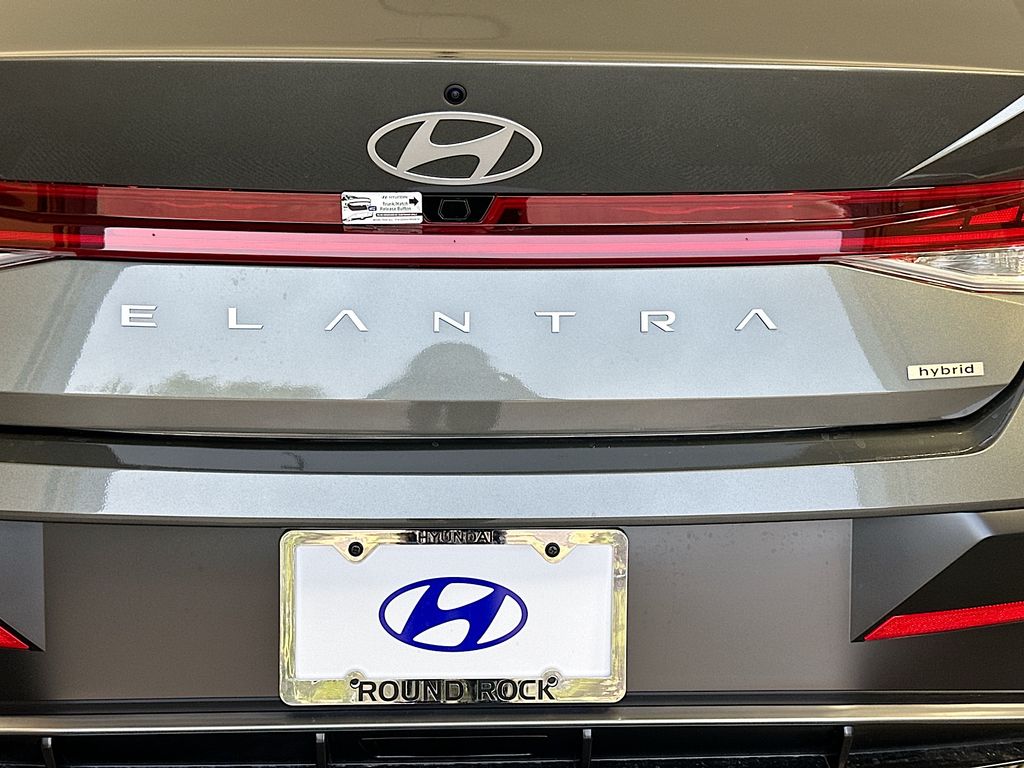 Thumbnail: 2025 Hyundai Elantra - 21