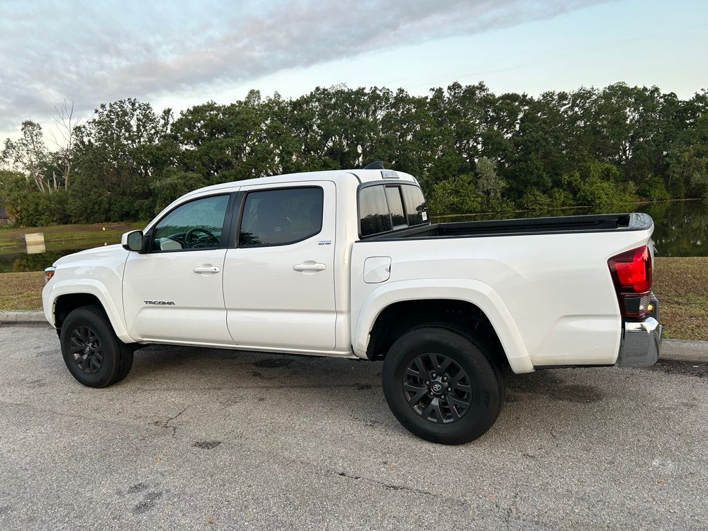 2023 Toyota Tacoma SR5 3