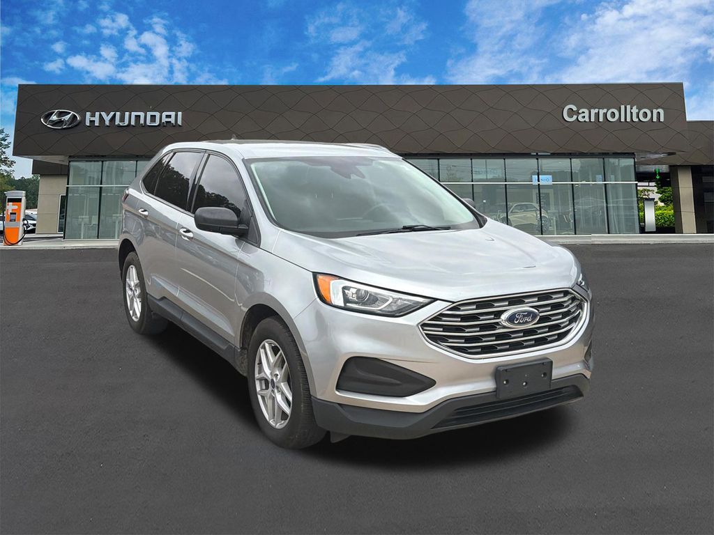 Used 2021 Silver Ford SE image 3