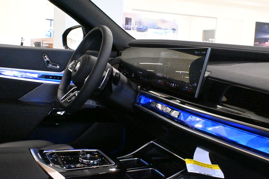 2025 BMW 7 Series 760i xDrive 31