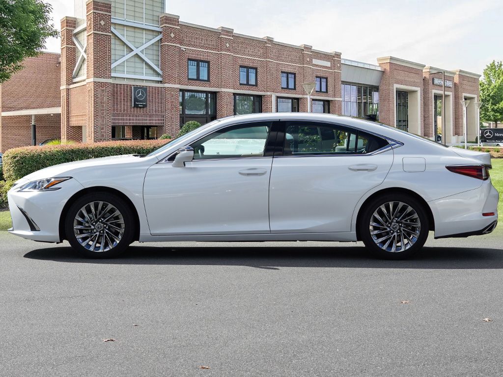 Thumbnail: 2024 Lexus ES - 8