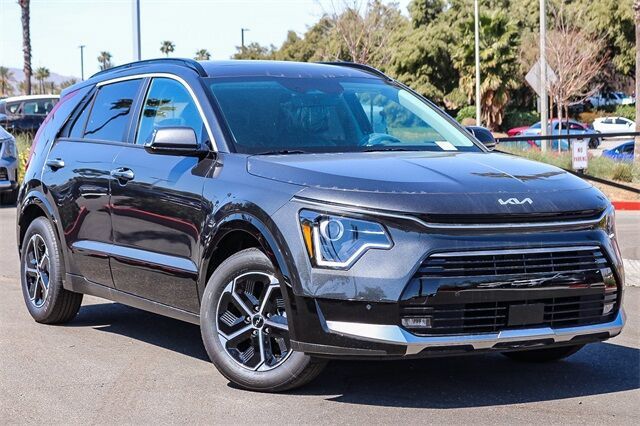 2025 Kia Niro SX FWD