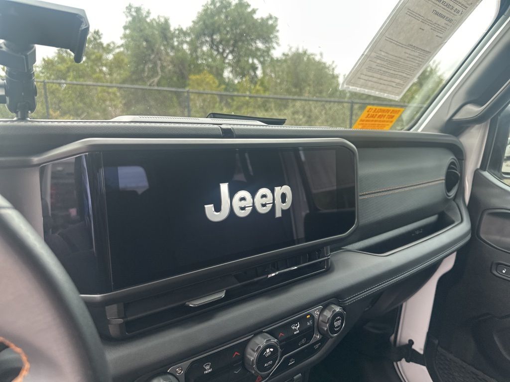 Used Car 2024 Jeep Gladiator  Mojave For Sale Under $50,000 In Austin, Texas