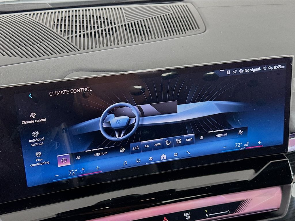 Thumbnail: 2026 BMW 5 Series - 14