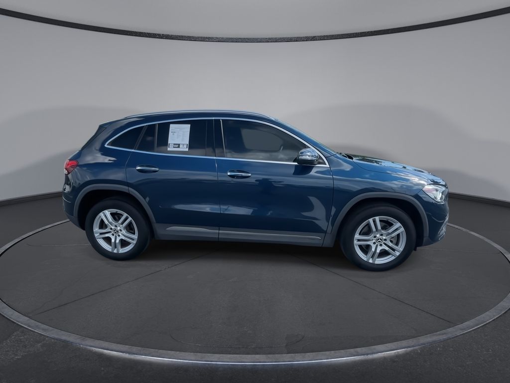 Thumbnail: 2022 Mercedes-Benz GLA - 3