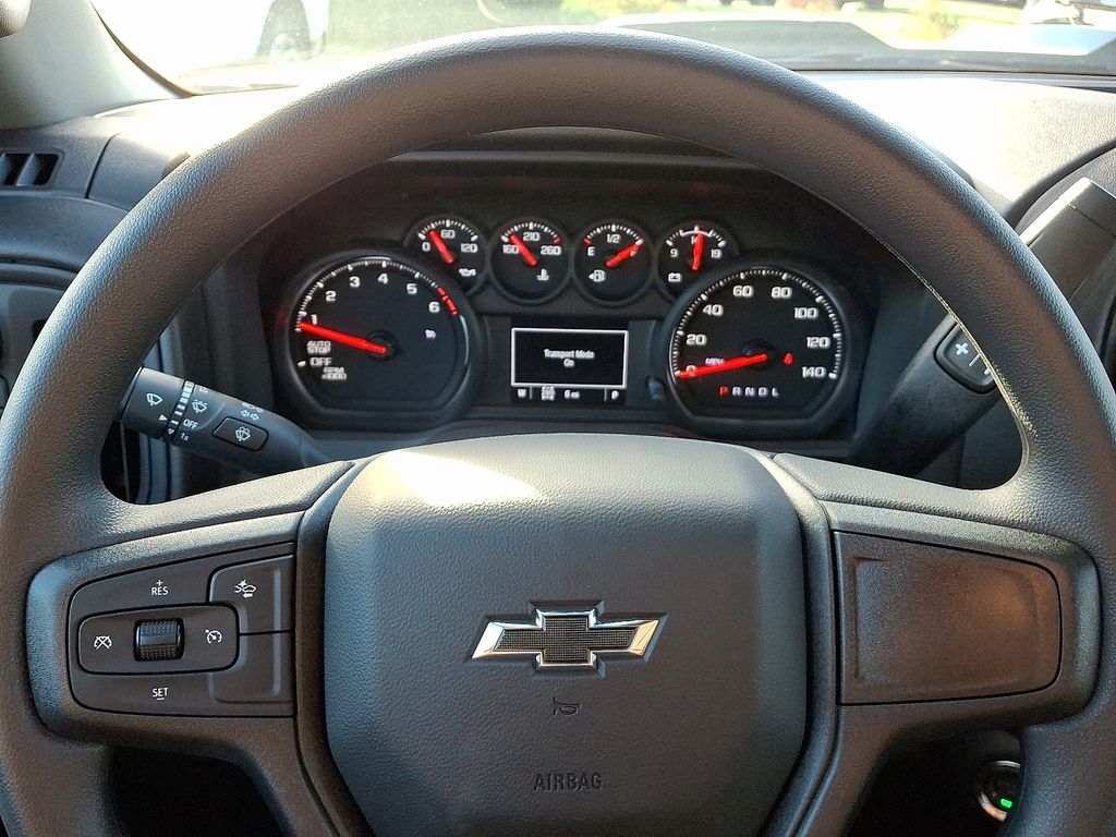 Thumbnail: 2026 Chevrolet Silverado 1500 - 9