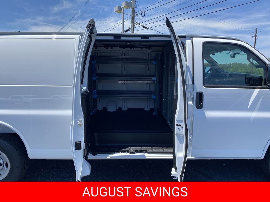 New 2026 Chevrolet Express 2500 Van