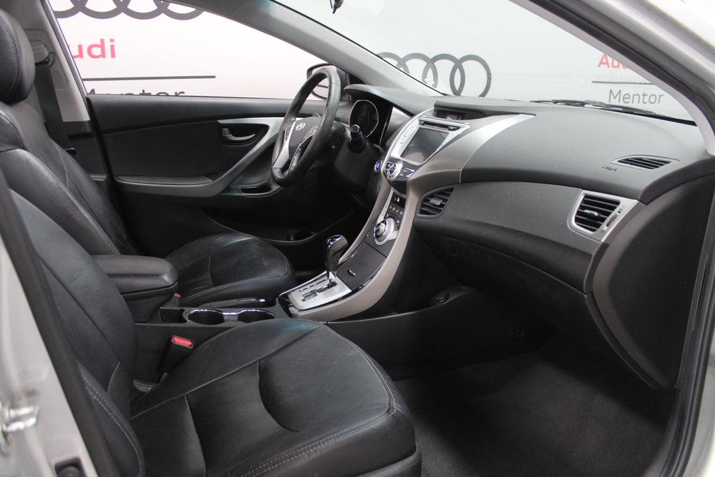 Thumbnail: 2012 Hyundai Elantra - 23