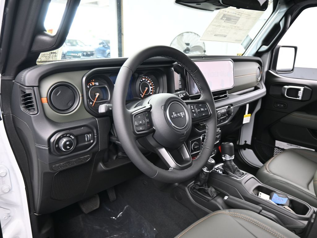 New 2026 Bright White Clearcoat Jeep Mojave image 10