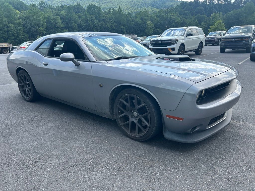 Silver (Billet Clearcoat) 2016 Dodge Challenger Coupe Rear-Wheel Drive 6-Speed Manual