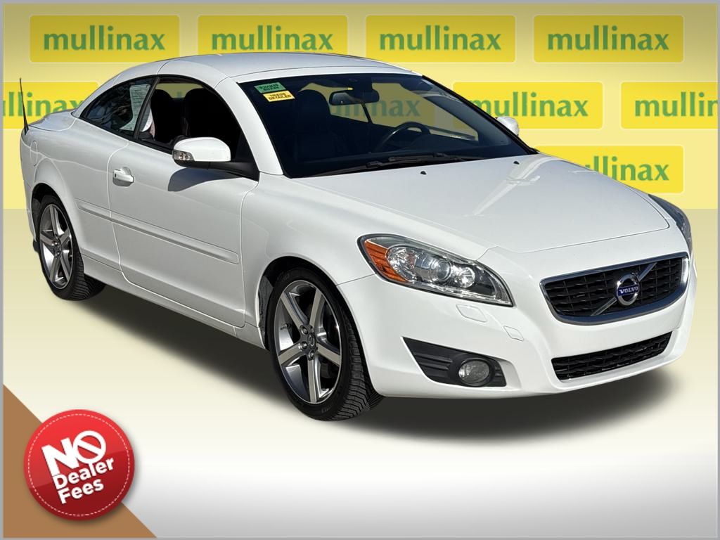2012 Volvo C70 T5's photo