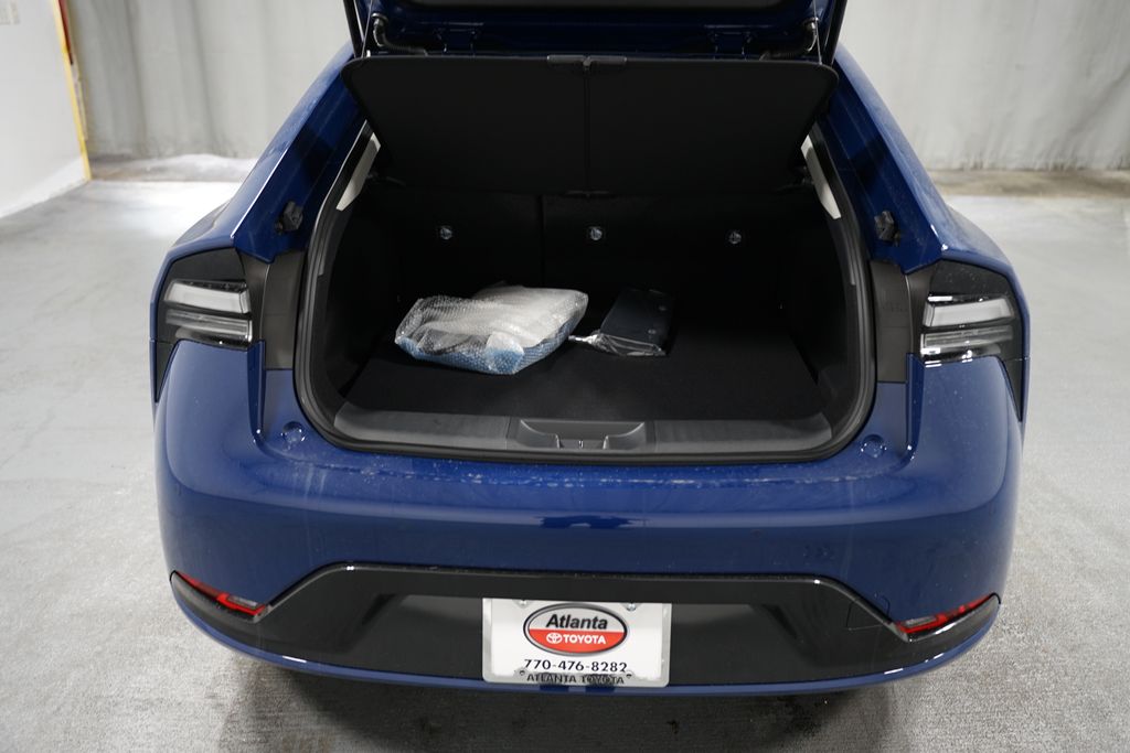 2025 Toyota Prius Plug-in 32