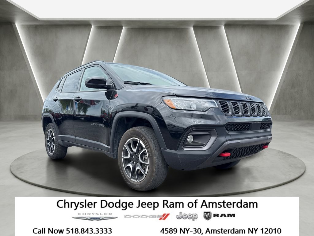 Diamond Black Crystal Pearlcoat 2024 Jeep Compass Trailhawk 4WD SUV / Crossover Four-Wheel Drive 8-Speed Automatic