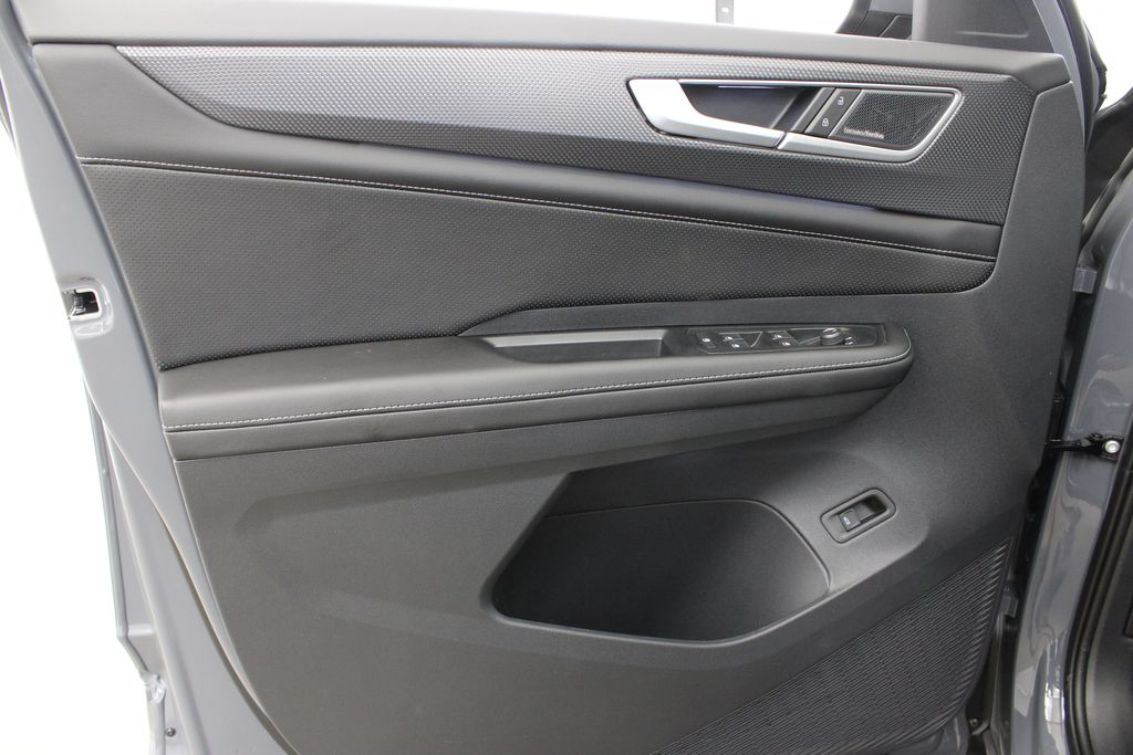 new 2026 Volkswagen Atlas Cross Sport car