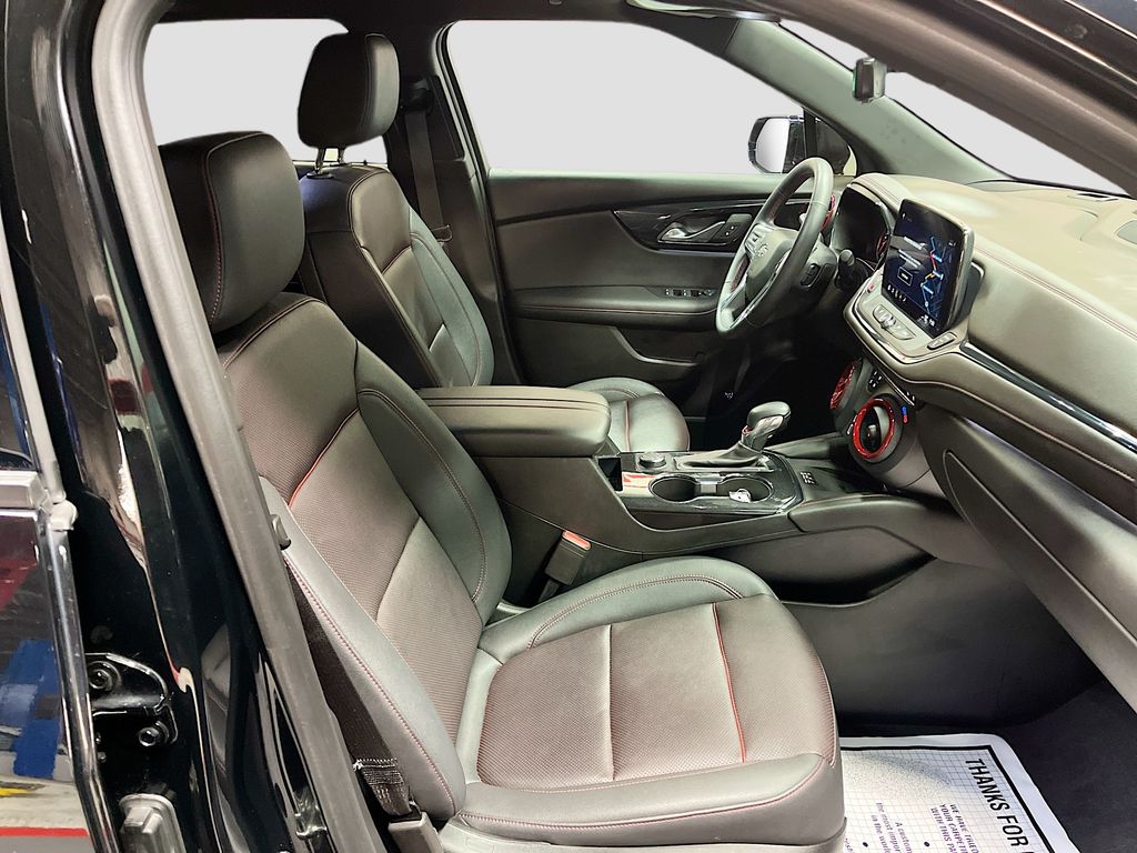Used 2023 Black Chevrolet RS image 29