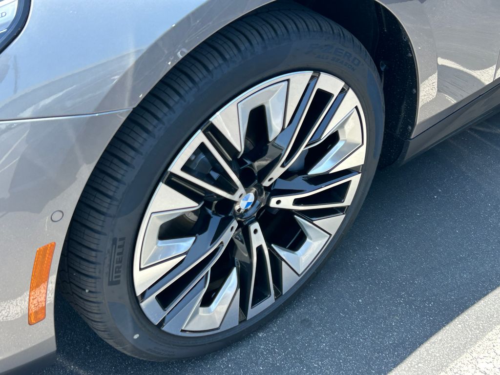 2026 BMW i5 eDrive40 3