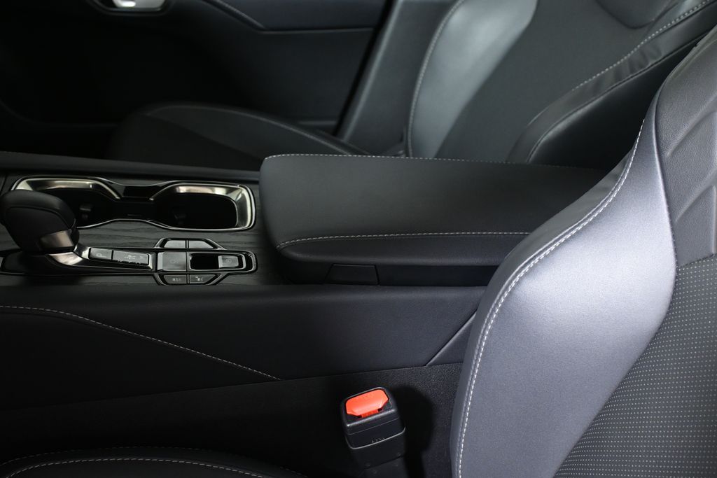 Thumbnail: 2025 Lexus RX - 25