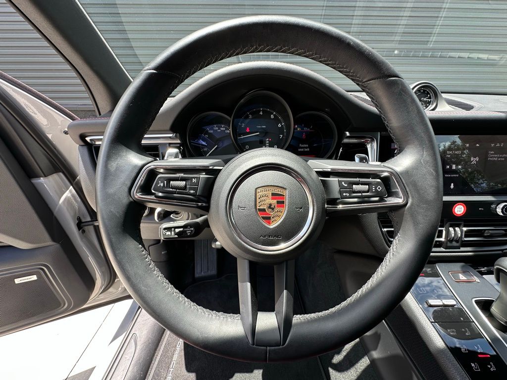 2024 Porsche Macan  19