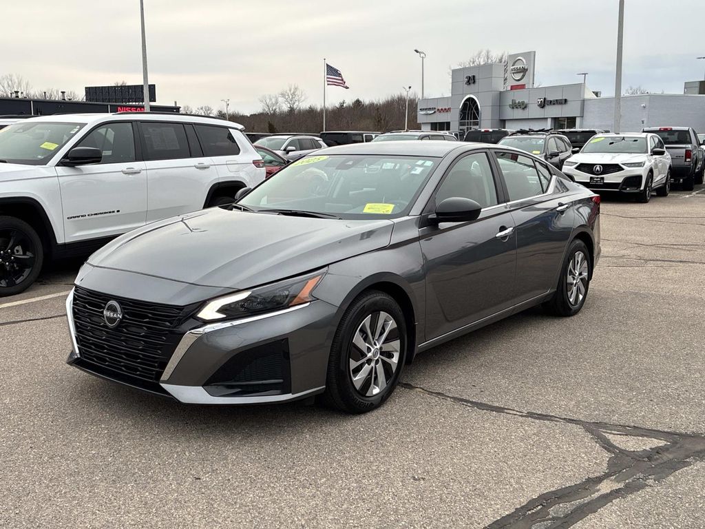 2025 Nissan Altima 2.5 S FWD