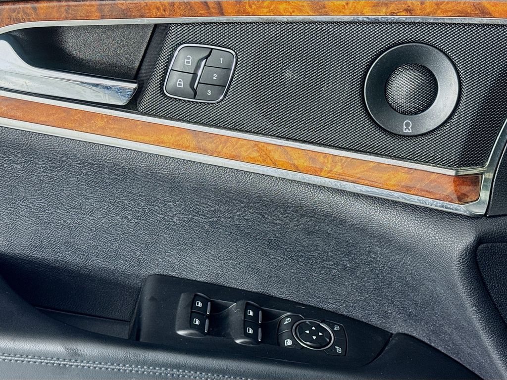 Used Car 2020 Lincoln Nautilus  Reserve For Sale Under $25,000 In Austin, Texas