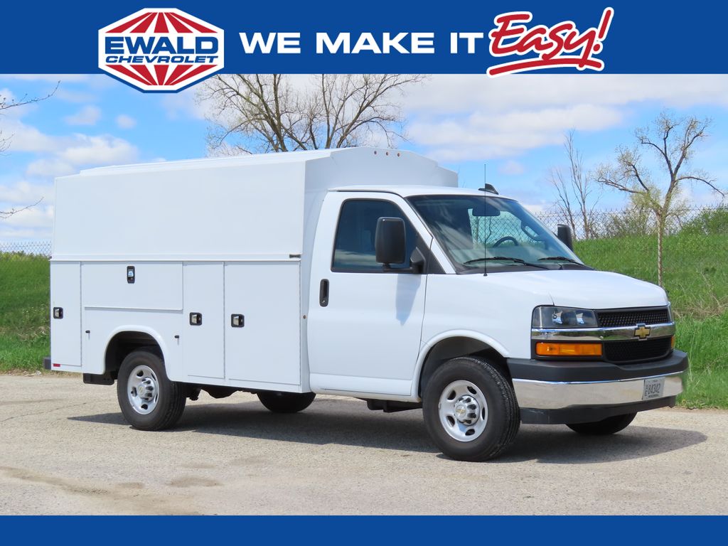 2025 Chevrolet Express 3500 Work Van 
