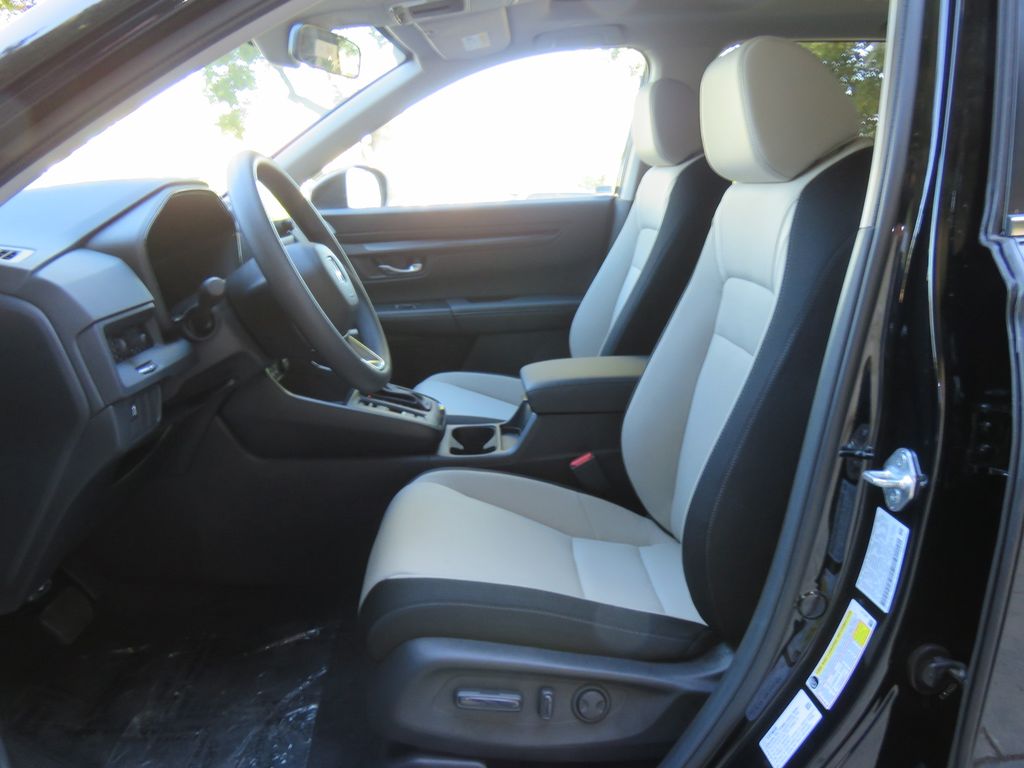 2025 Honda CR-V EX 9