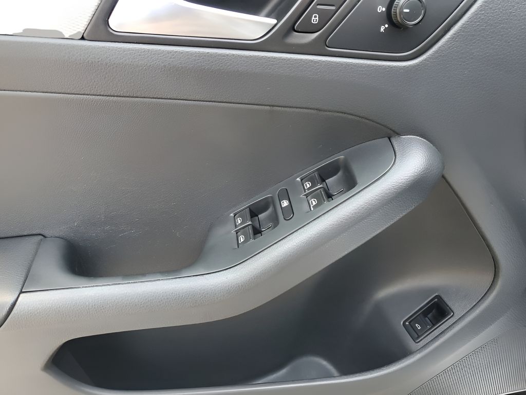 Used Car 2015 Volkswagen Jetta  1.8t Se For Sale In Austin, Texas