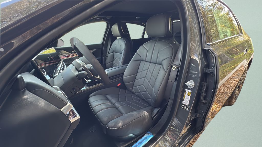 New 2026 Gray BMW 760i xDrive image 13