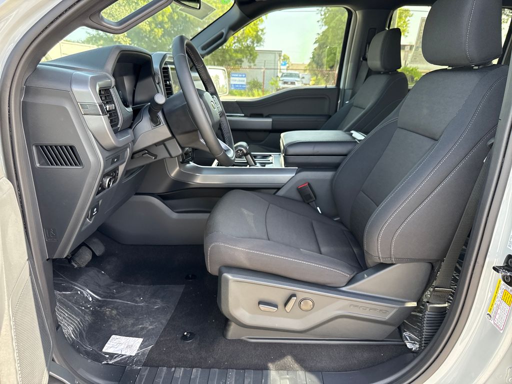 New 2026 White Ford XLT image 21