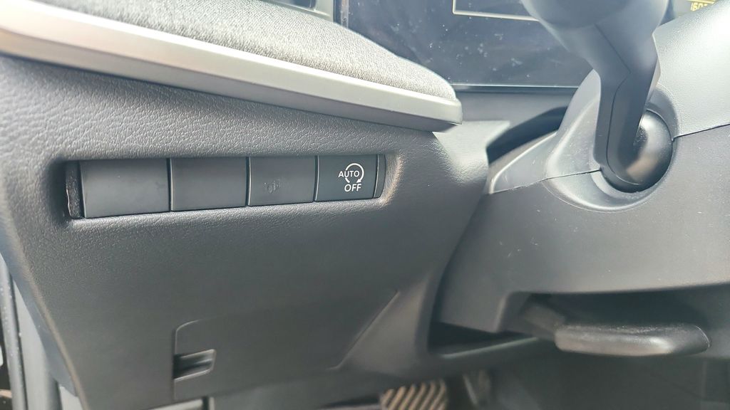 2025 Nissan Kicks