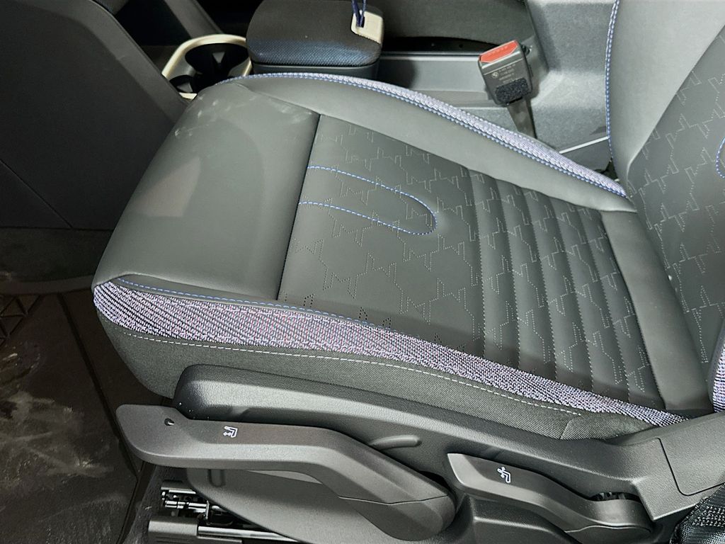 Thumbnail: 2026 MINI Cooper Countryman - 21