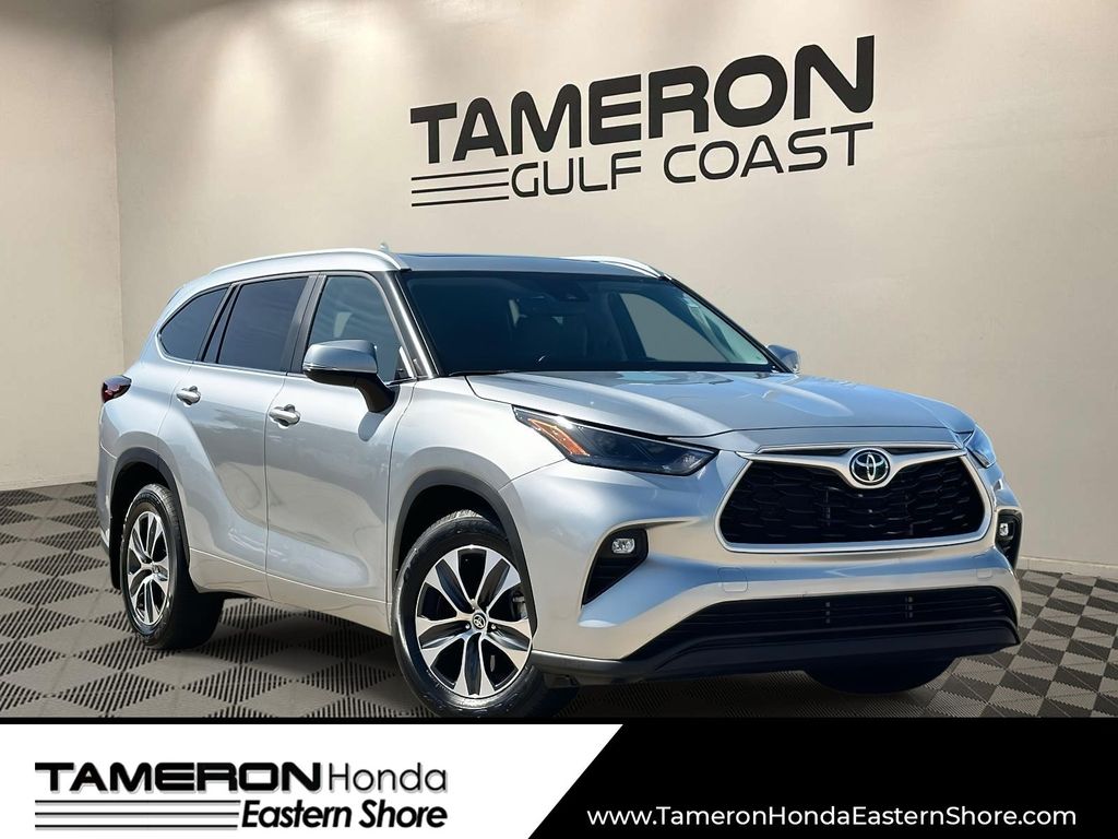 2024 Toyota Highlander XLE FWD