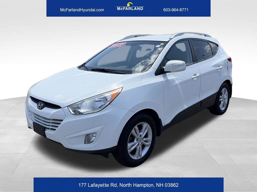 Cotton White 2013 Hyundai Tucson SUV / Crossover Front-Wheel Drive 6-Speed Automatic Overdrive