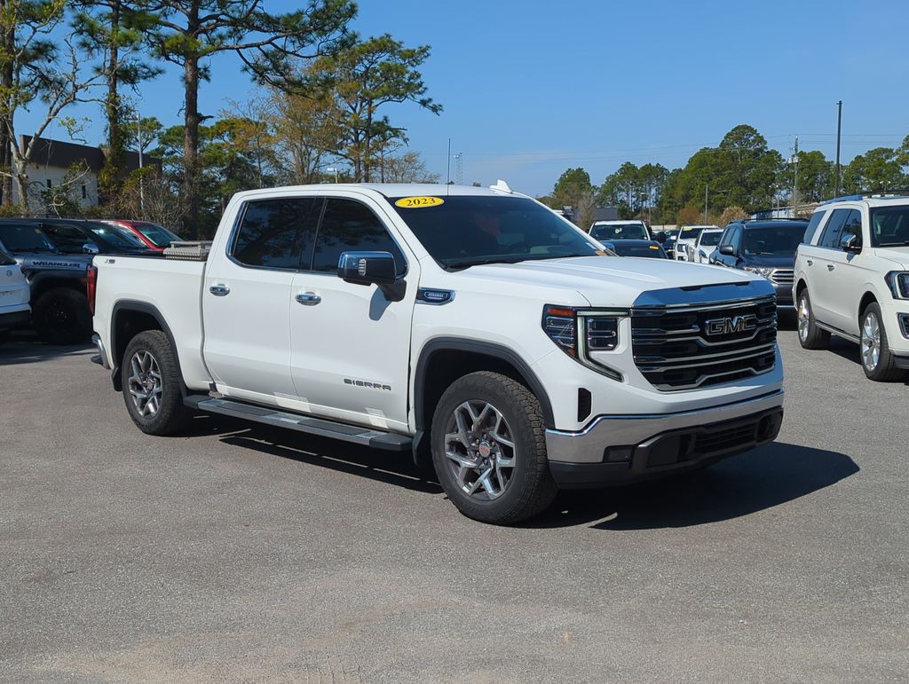 2023 GMC Sierra 1500 SLT Crew Cab 4WD