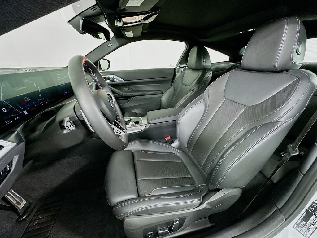 Thumbnail: 2025 BMW 4 Series - 21