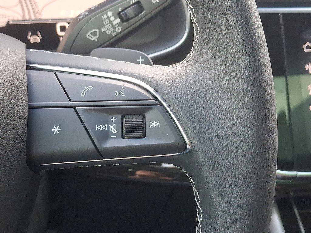 2024 Audi Q8 Prestige 23