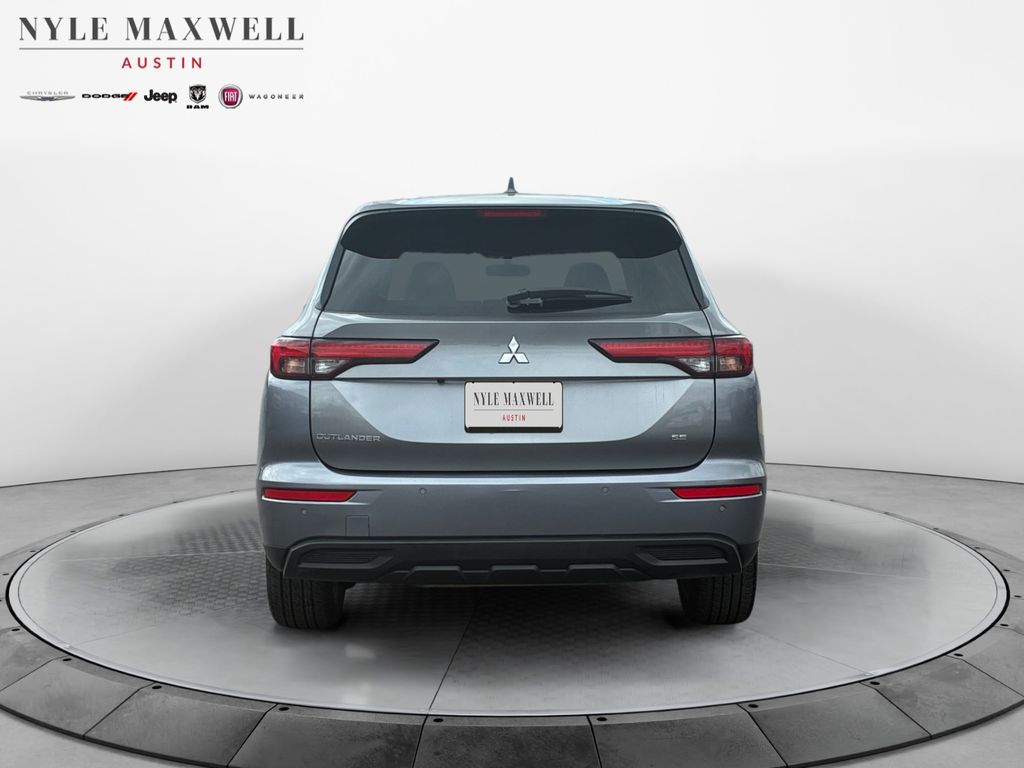 Used Car 2024 Mitsubishi Outlander  Se For Sale Under $25,000 In Austin, Texas