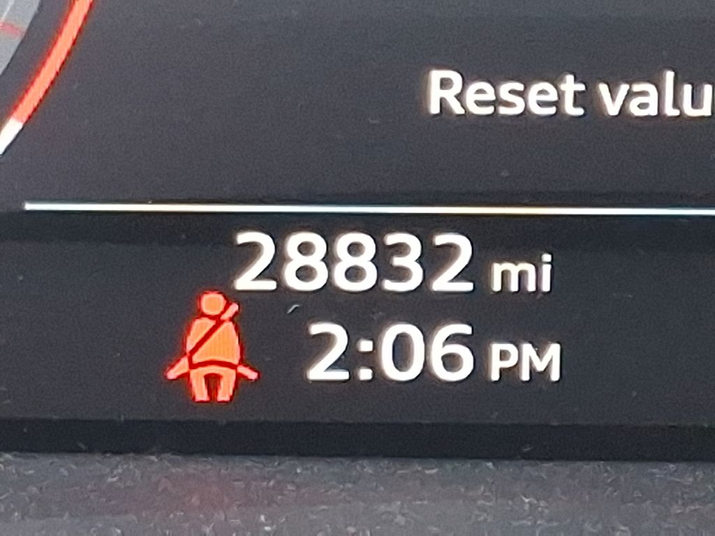 Thumbnail: 2020 Audi Q8 - 20