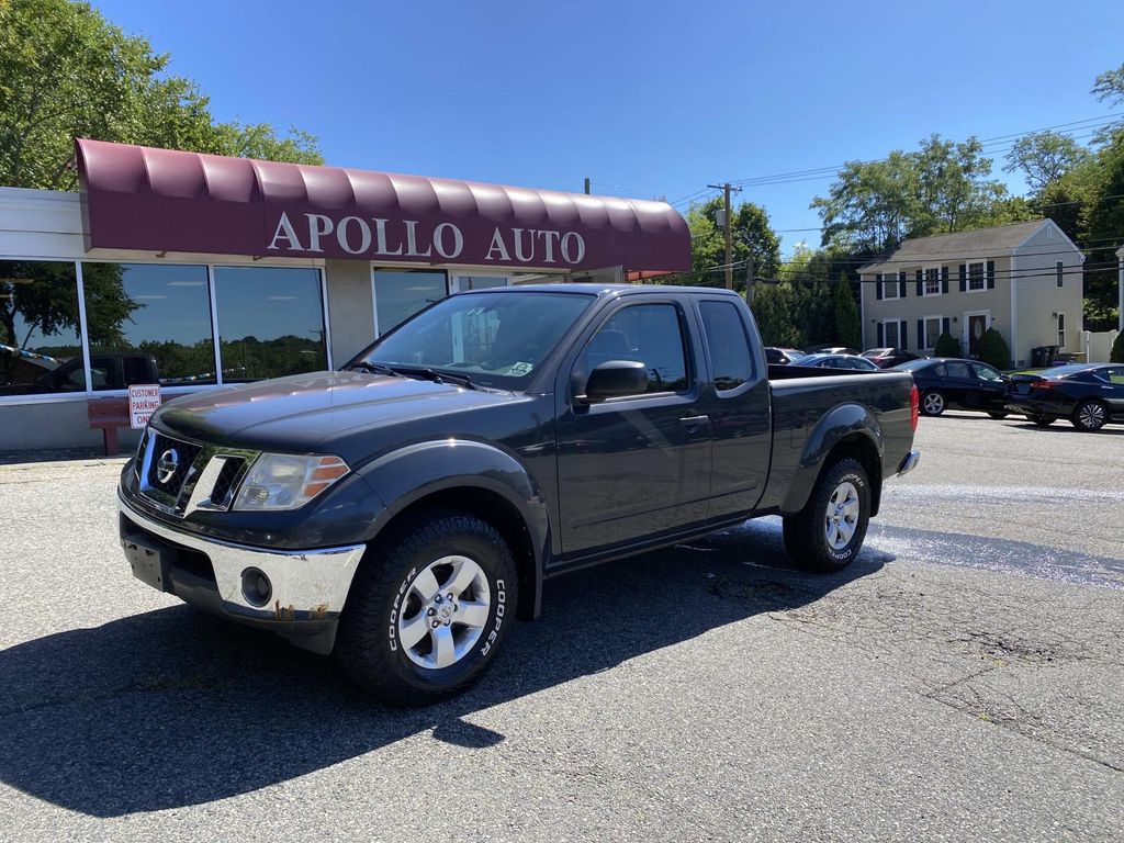 Night Armor Pearl/Mica 2010 Nissan Frontier Pickup Truck Four-Wheel Drive 5-Speed Automatic Overdrive