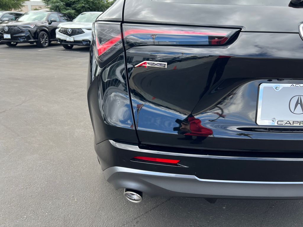 Thumbnail: 2025 Acura ADX - 10