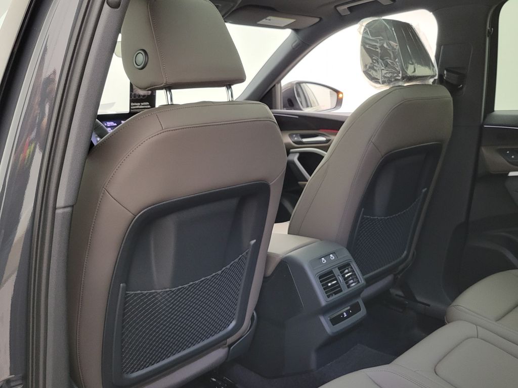 Thumbnail: 2026 Audi Q5 - 24