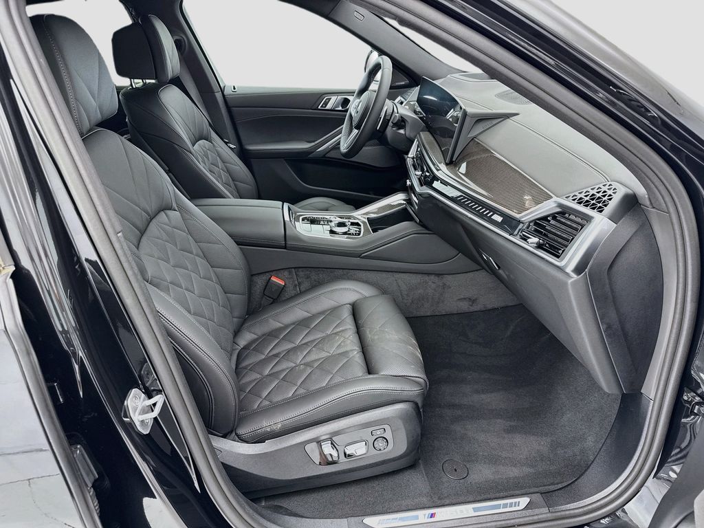 Thumbnail: 2027 BMW X6 - 19