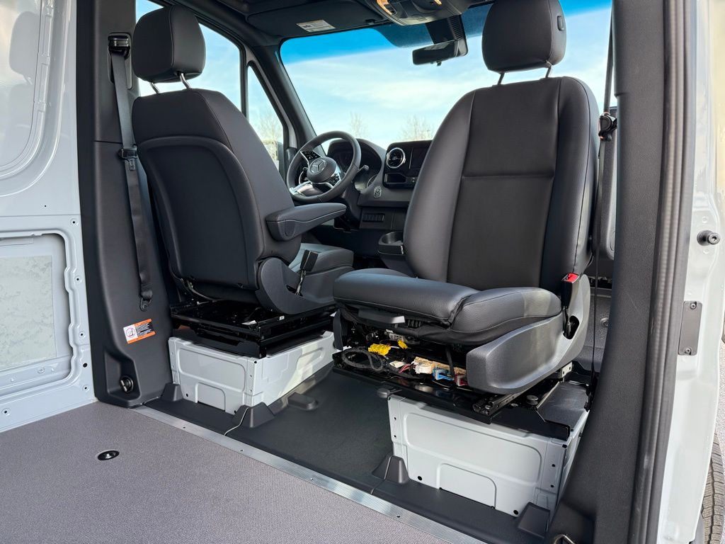 2025 Mercedes-Benz Sprinter Cargo Van Base - Photo 15