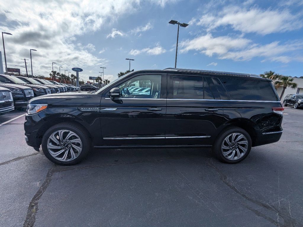 2024 Lincoln Navigator L Reserve