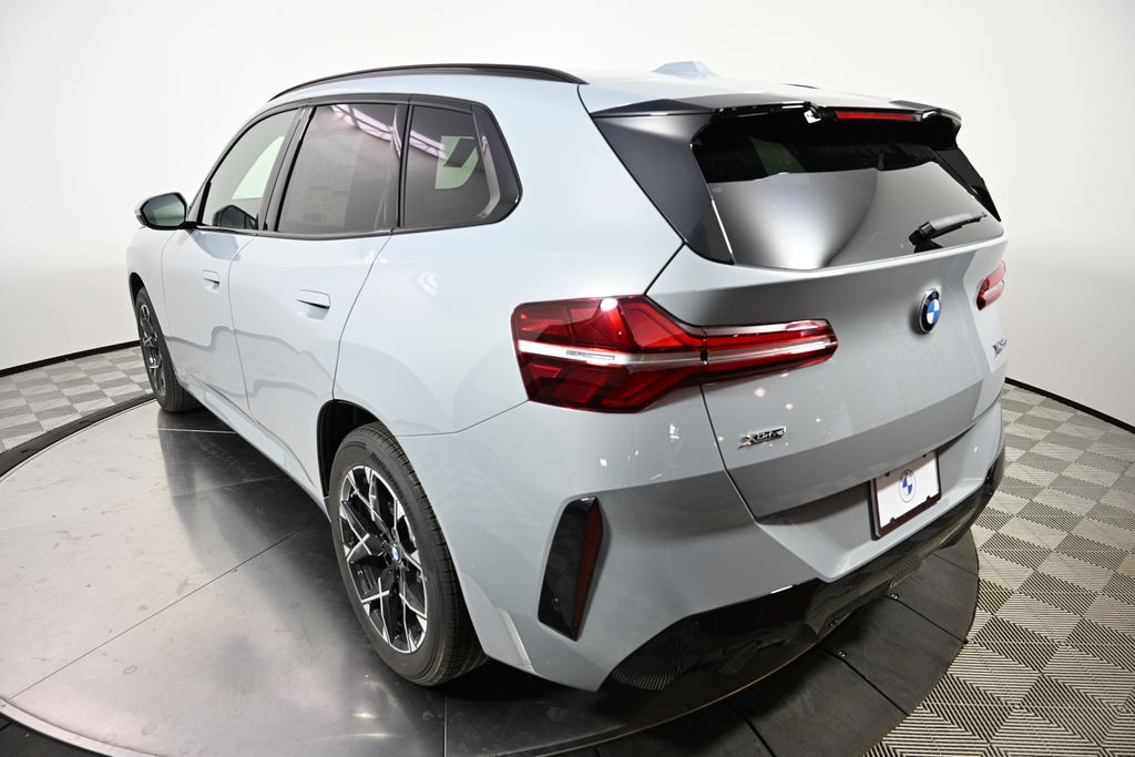 Thumbnail: 2026 BMW X3 - 3