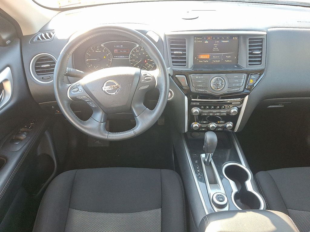 Thumbnail: 2019 Nissan Pathfinder - 12