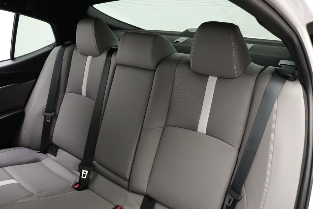 Thumbnail: 2025 Toyota Camry - 18