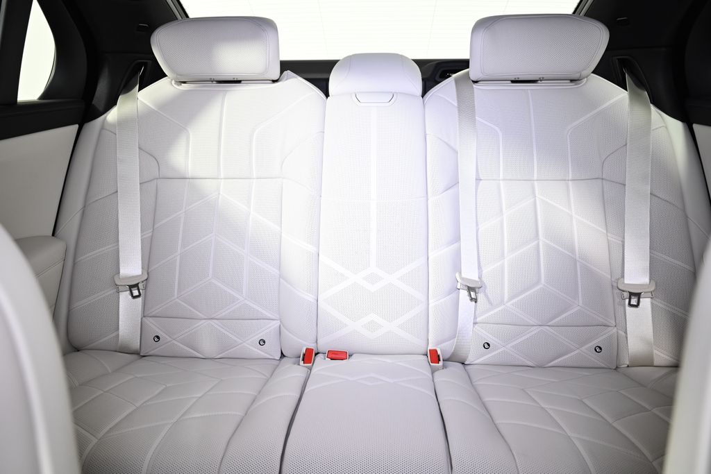 Thumbnail: 2026 BMW 7 Series - 25