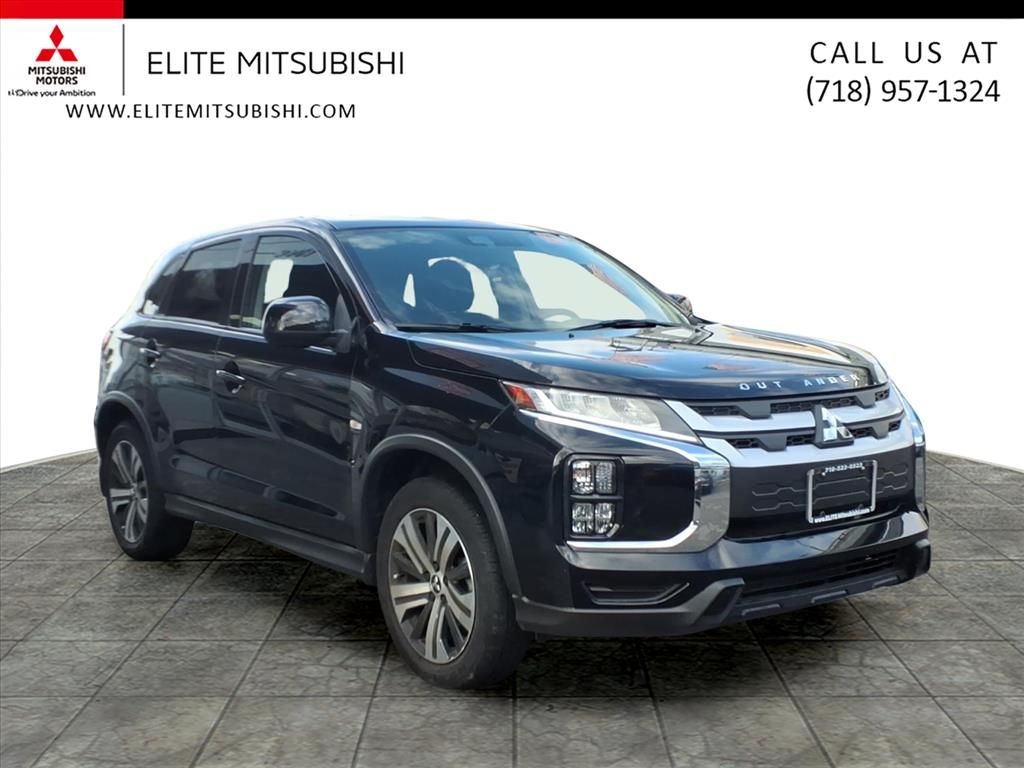 2022 Mitsubishi Outlander Sport ES's photo