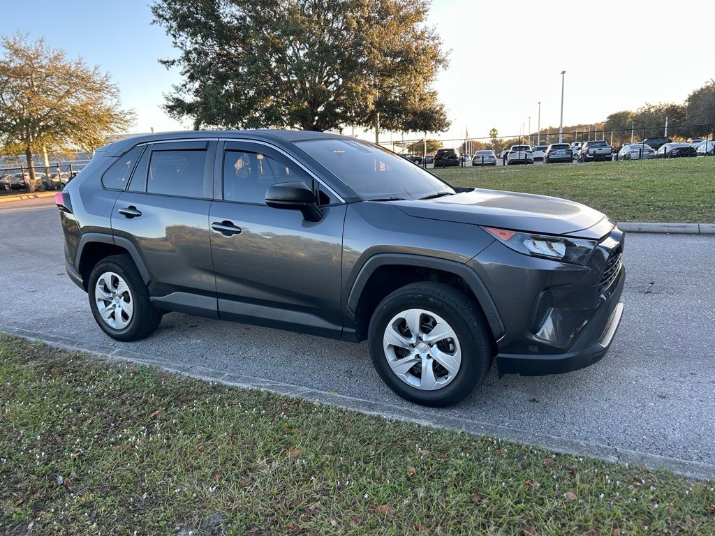 Thumbnail: 2022 Toyota RAV4 - 7